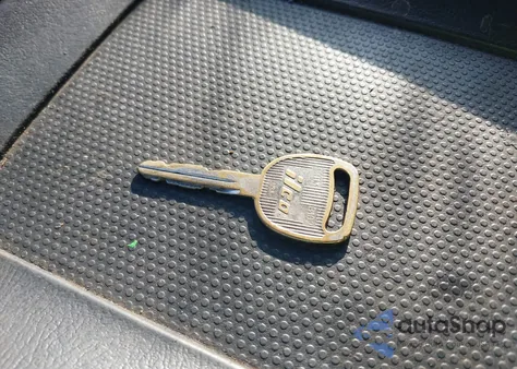 2000 GMC Sierra 1500 Sle from USA, damaged, VIN 2GTEC19TXY1312634